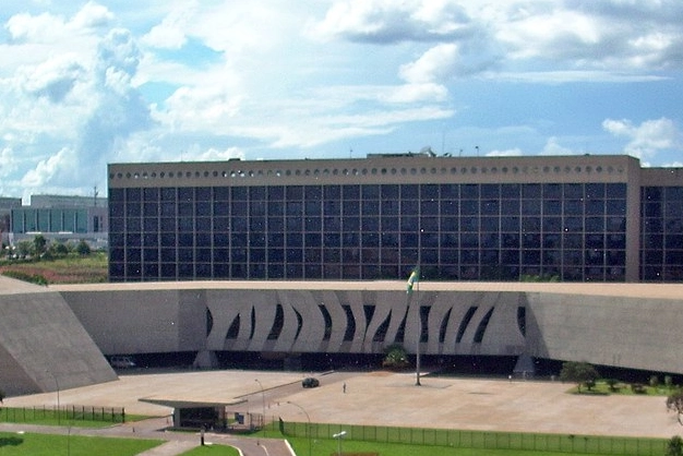 STJ decide que plano de saúde não pode reduzir atendimento em home care sem indicação do médico